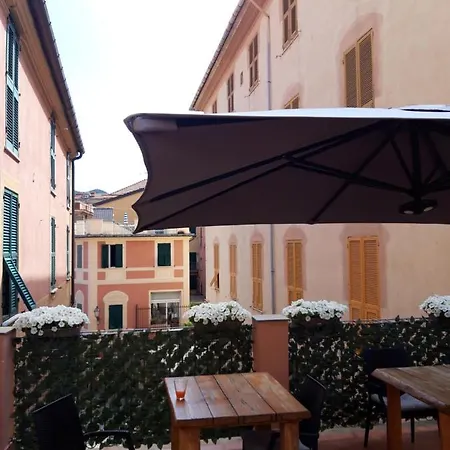La Terrazza 瓦拉泽