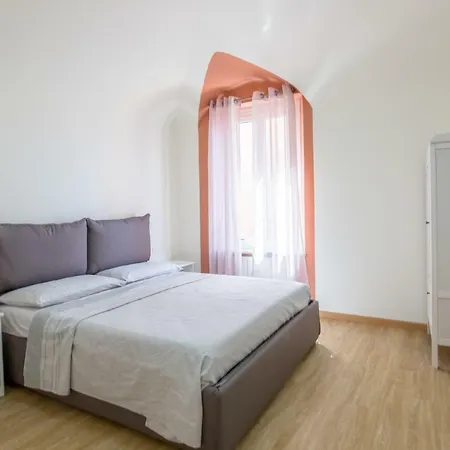 La Terrazza 3* 瓦拉泽